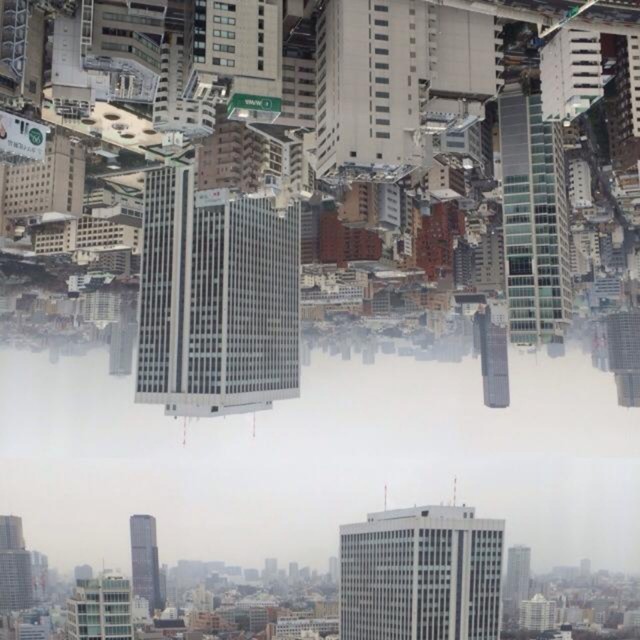 Layout also allows you to flip and mirror images. Photo: Instagram