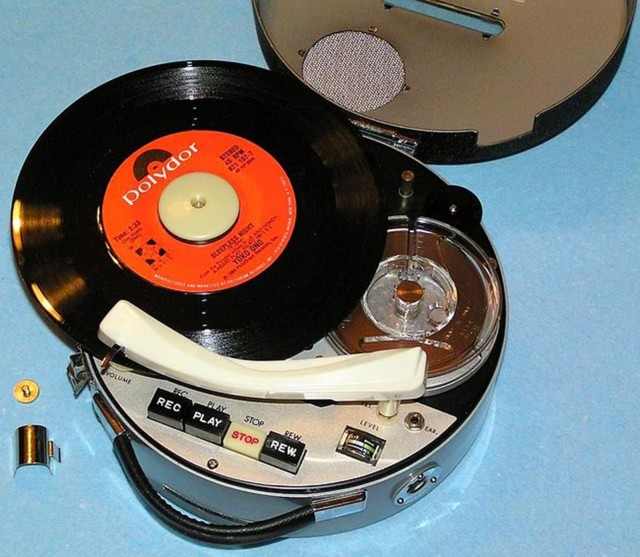 The phonograph feature on the Answer ATR-102 triple corder. Photo: Vintage Technics