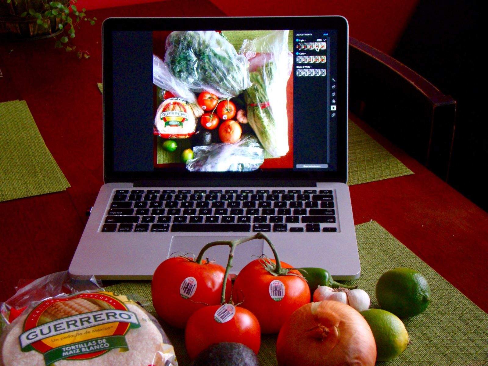 Maybe you just want to have a library full of food pictures, you know? Photo: Rob LeFebvre/Cult of Mac