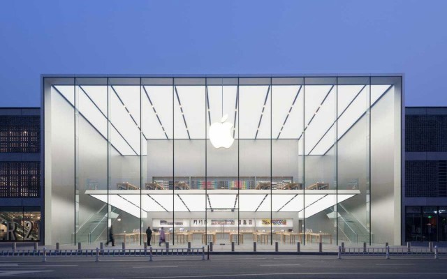 Apple is growing like a weed in China. Apple's retail stores have always been attractive places, but their newest store in the West Lake shopping center in Hangzhou, China, is more than attractive: it's gorgeous. Credit: Apple