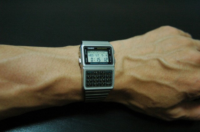 Casio's Data Bank watches could store names and telephone numbers. Photo: Takeso178
