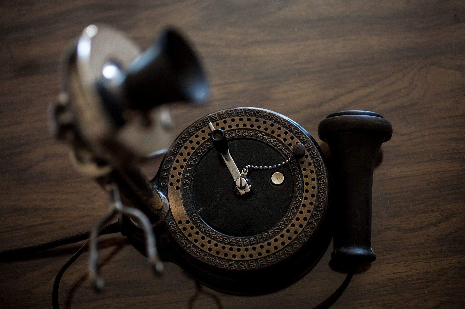 This primitive dial phone was built by Western Electric in 1902 for communities too small for a fulltime operator service. Photo: David Pierini/Cult of Mac
