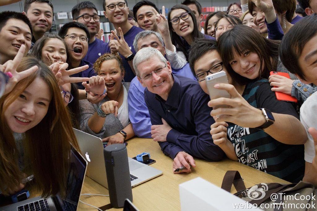Tim Cook and Apple might be moving into San Francisco.
