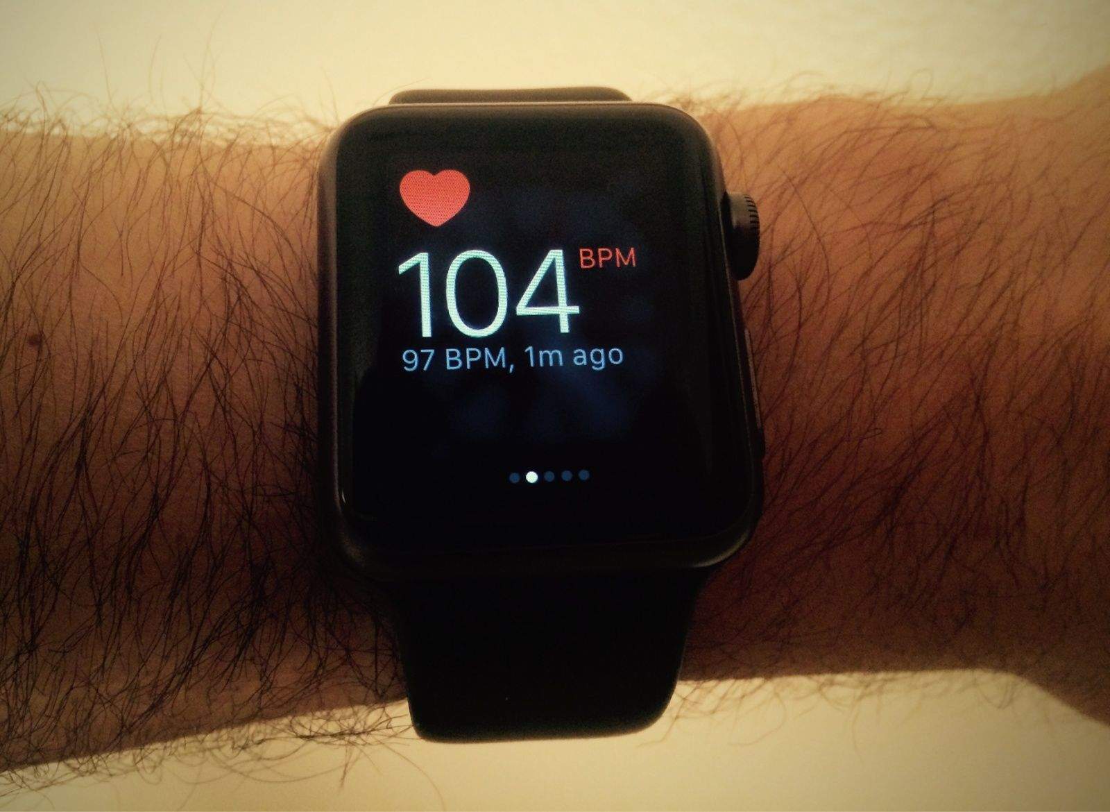 Apple Watch alerts user of irregular heart rhythms in sleep