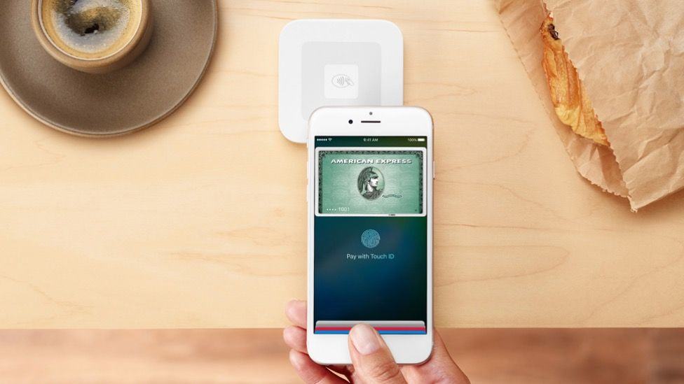 Square's contactless payments reader is here.