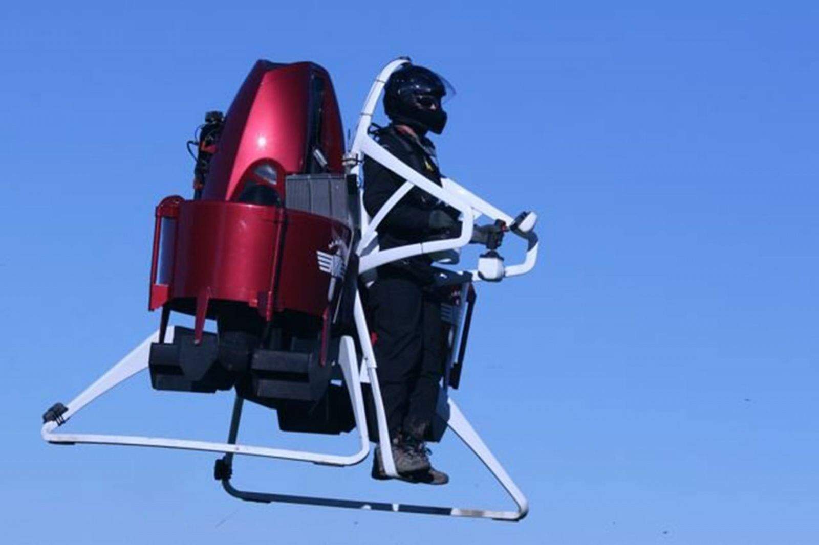 First responders could be flying in and out of hot spots with the Martin Jetpack by next year.