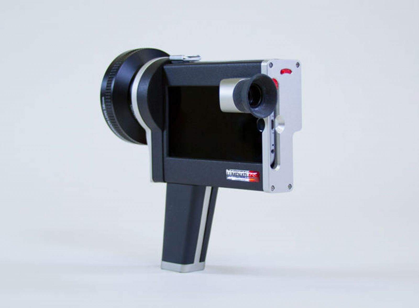 The Luminati CS1 is a case for the iPhone 6 that brings the design practicality of a Super 8 movie camera to your filmmaking.