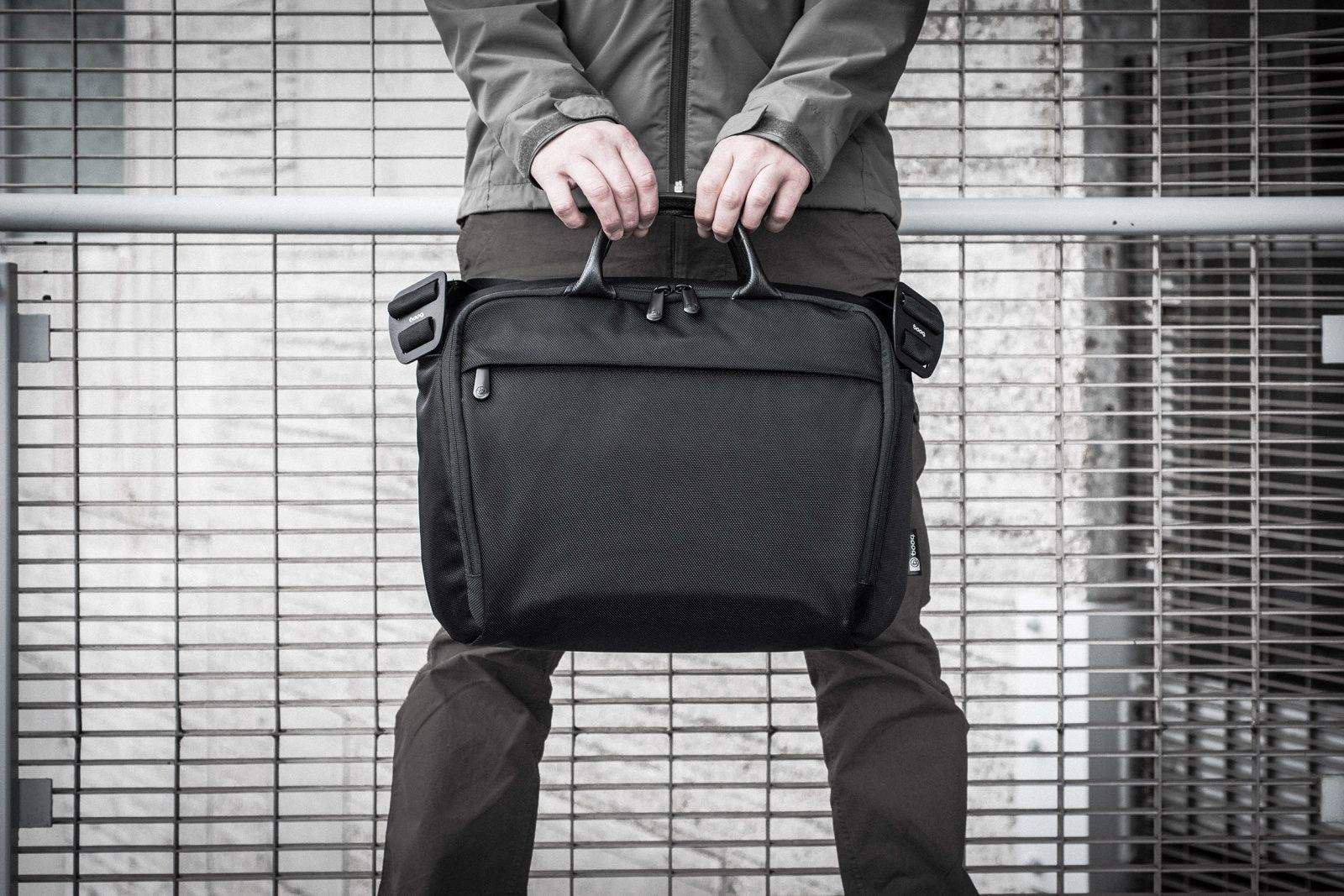 The new Boa saddle bag by Booq is designed to carry the 15-inch MacBook Pro.