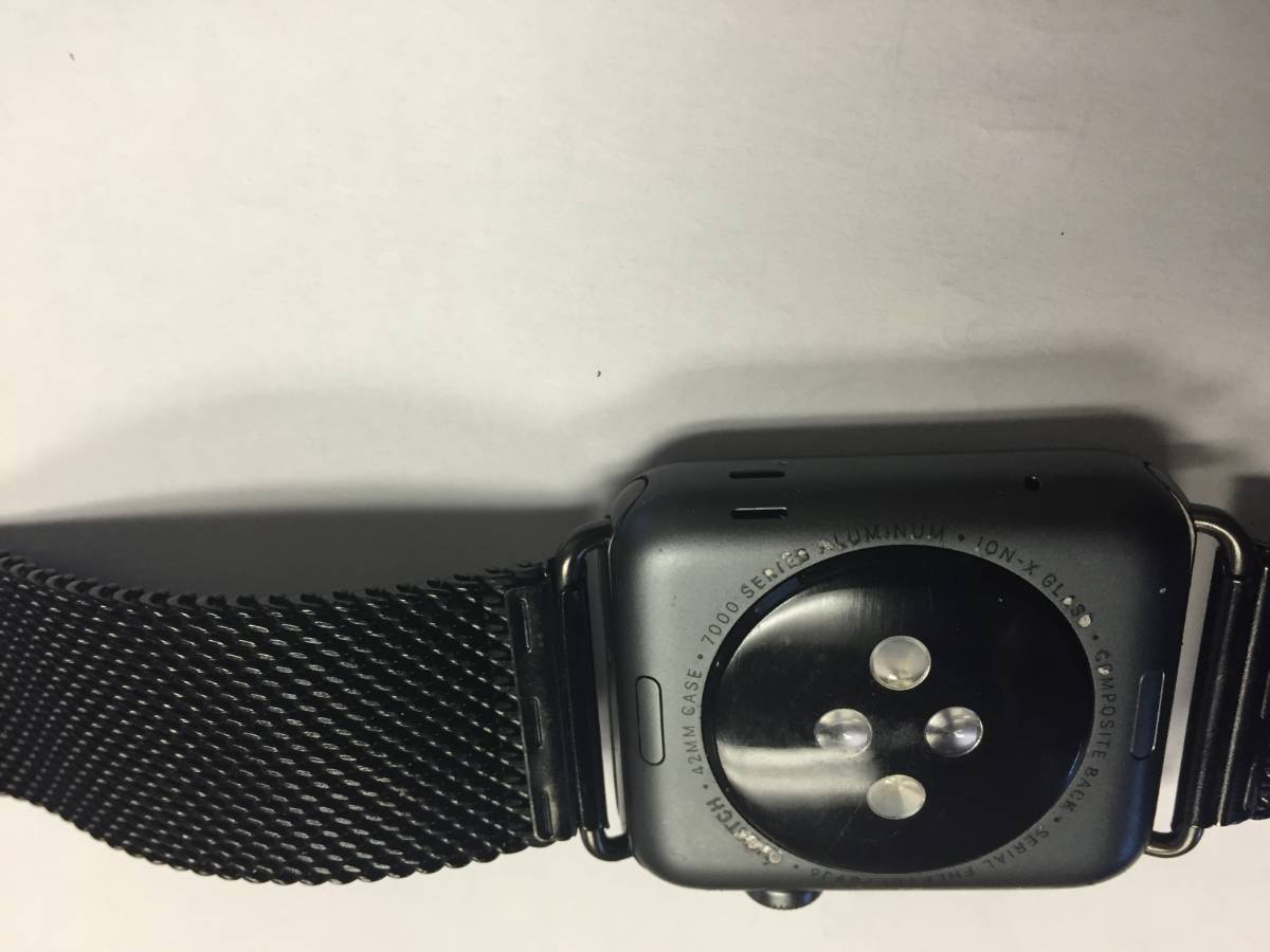 Some users are reporting a problem with the back of their Apple Watch.
