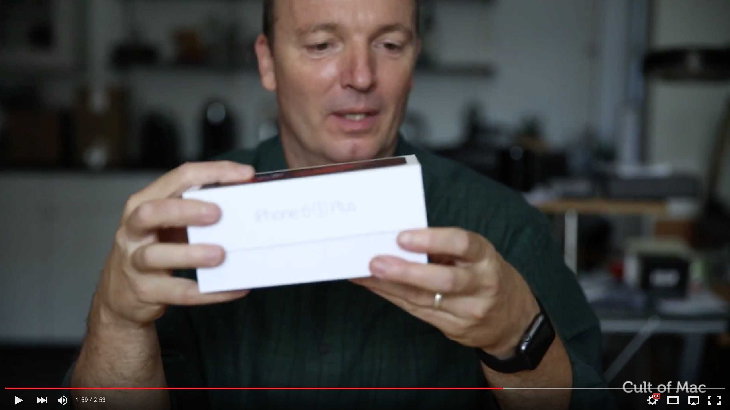 Check out our unboxing of Apple's new iPhone 6s Plus below.