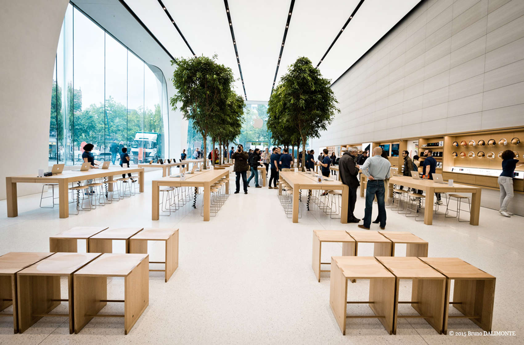 Everyone should be welcome in the Apple Store.