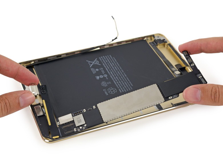 iPad Mini 4 teardown by iFixit