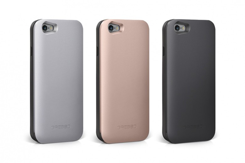 The ALUMINUM Slider comes in silver, black and rose gold.