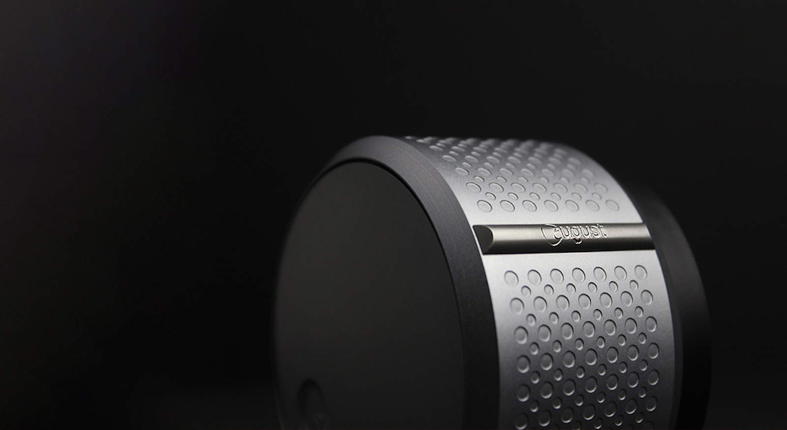 August Smart Lock can now be controlled by Siri.