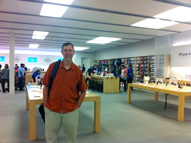ifo Apple Store creator Gary Allen.