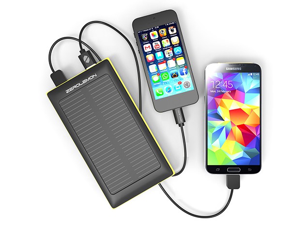 ZeroLemon makes it possible to charge two devices at once with the power of the sun.