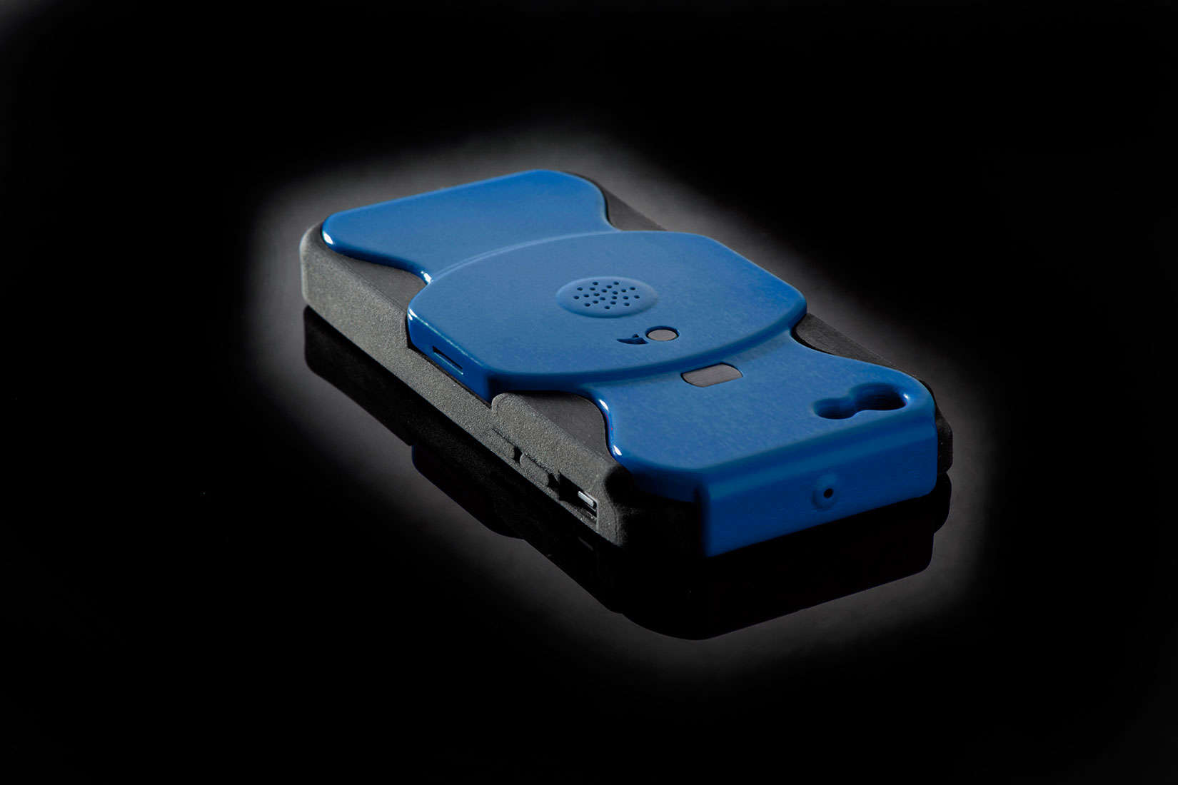 The JIC case for iPhone lets you instantly begin recording a phone conversation with the touch of a button.