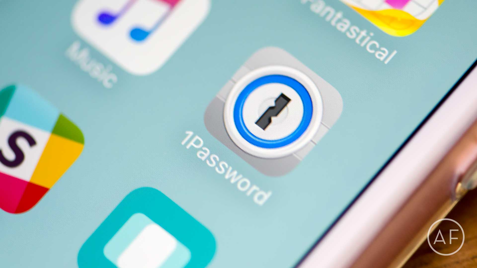 Using the same password over and over, or keeping track of passwords in the Notes app is bad practice. Here's how to manage all your passwords safely and conveniently!