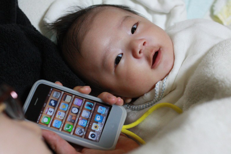 baby-iphone