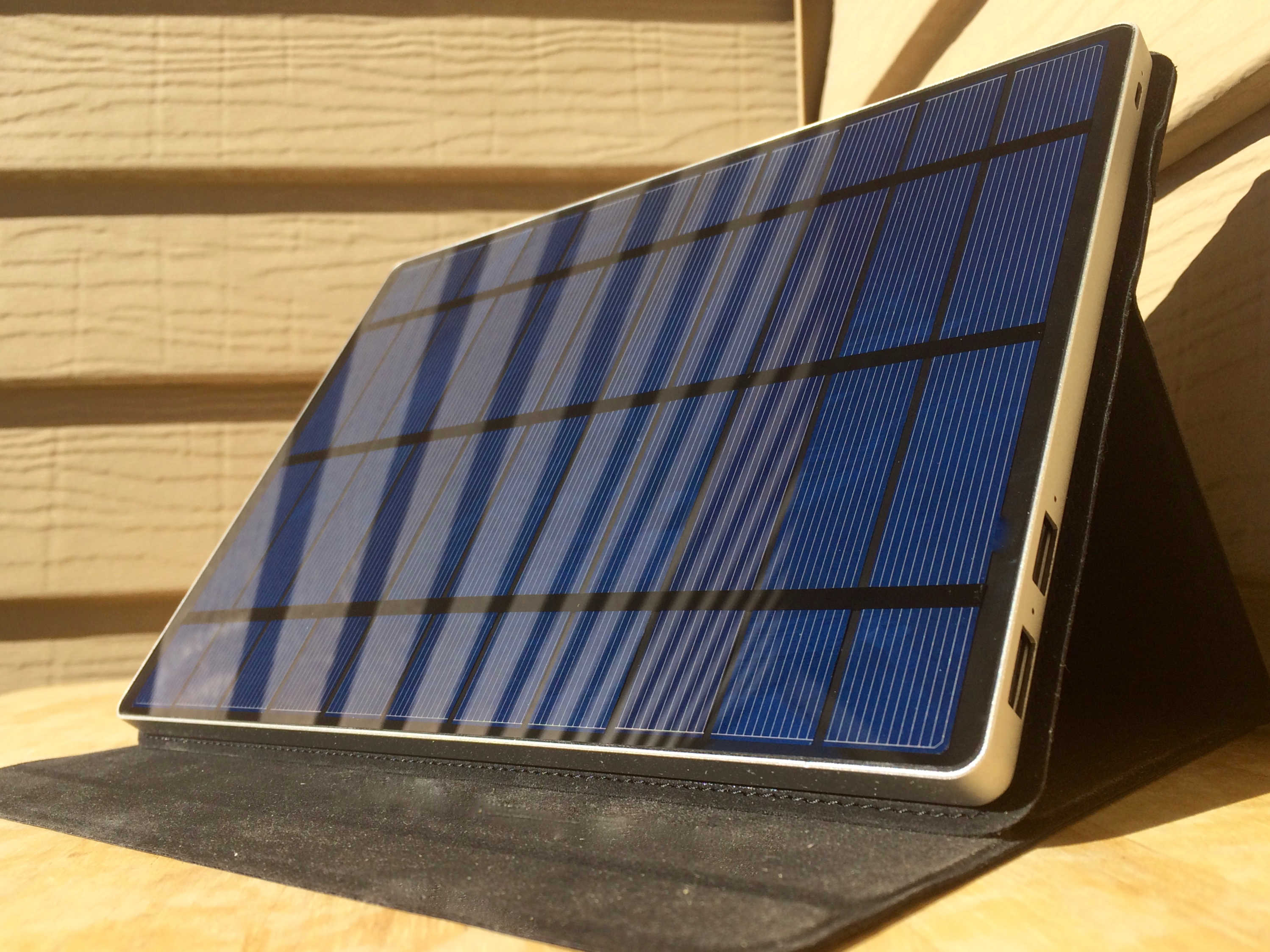 Solartab solar charger