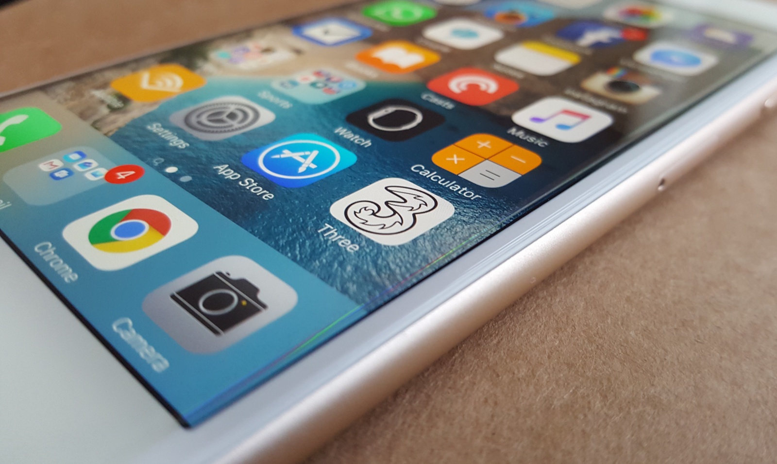 carriers-cunning-scheme-will-block-all-irrelevant-mobile-ads-image-cultofandroidcomwp-contentuploads201602iPhone-Three-jpg