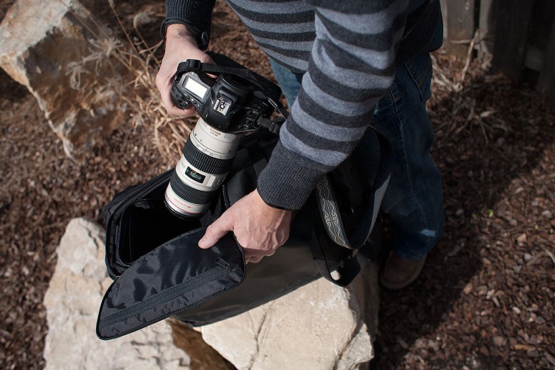 A side pocket gives quick access to your gear.