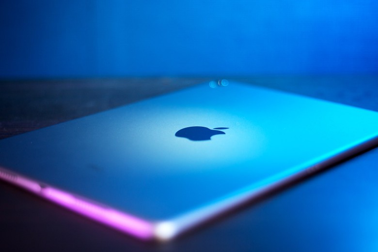 IPad Pro Rear apple logo