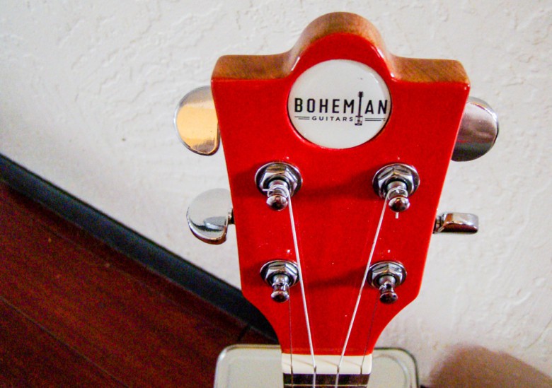 Stays in tune with solid, usable tuning pegs.