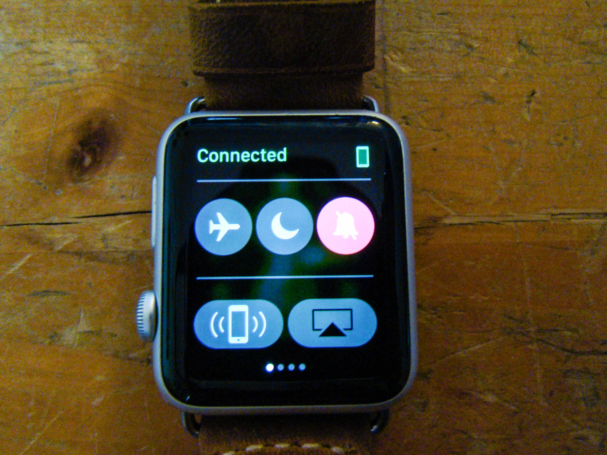 Use your Apple Watch to find your iPhone, regardless of ambient illumination.
