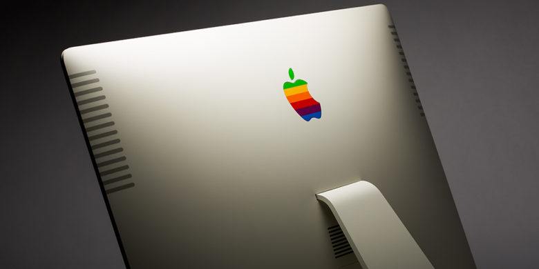It wouldn't be retro with the rainbow Apple logo.