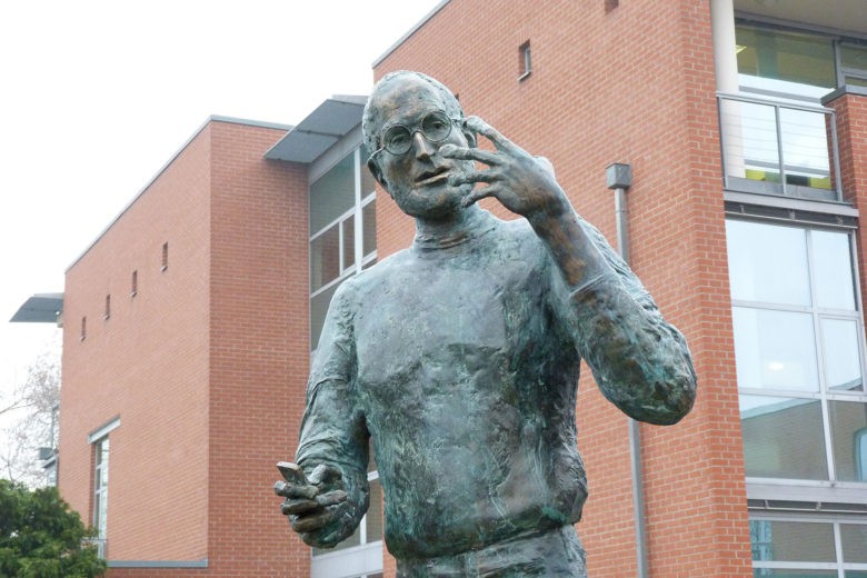 Steve Jobs-inspired art