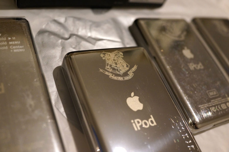 The Harry Potter iPod includes the audio books and an engraved Hogwarts crest. 