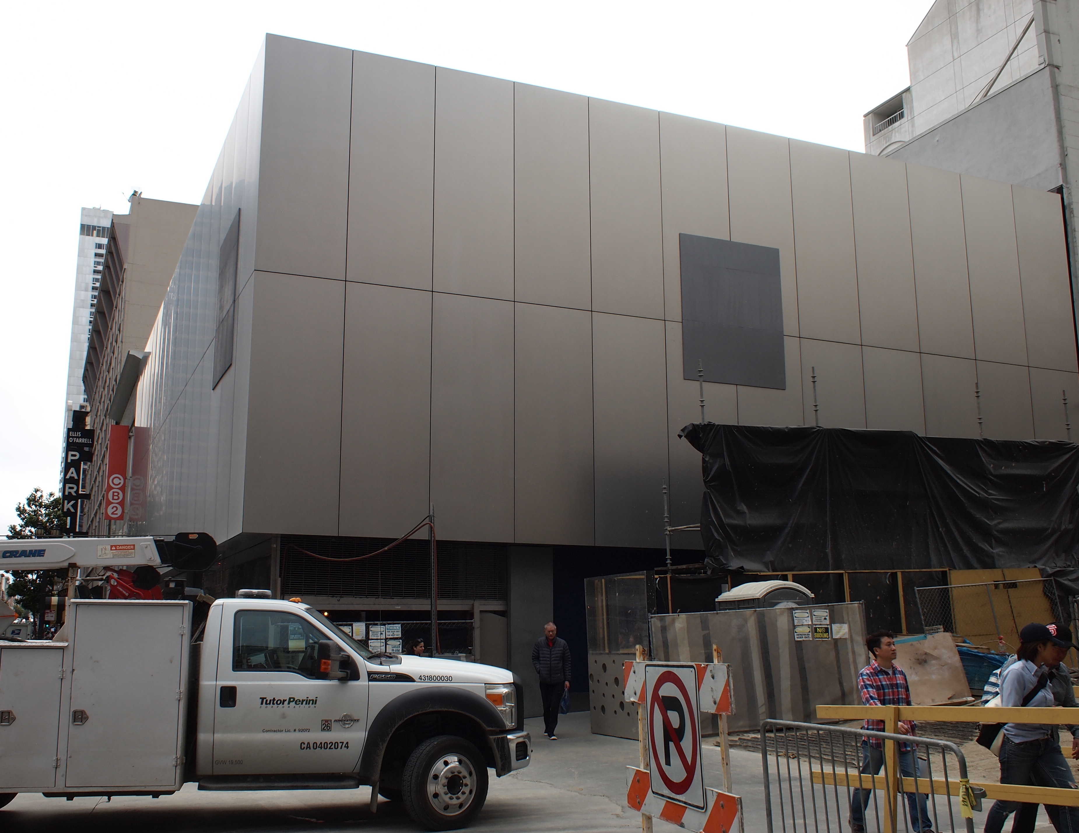 Apple's original flagship store in San Francisco is being quickly decommissioned.