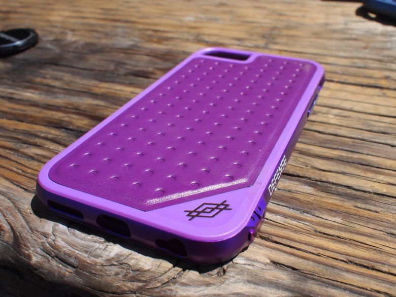 Built to withstand 6.6-ft drop, the Defense Lux is a stylish and strong case. 