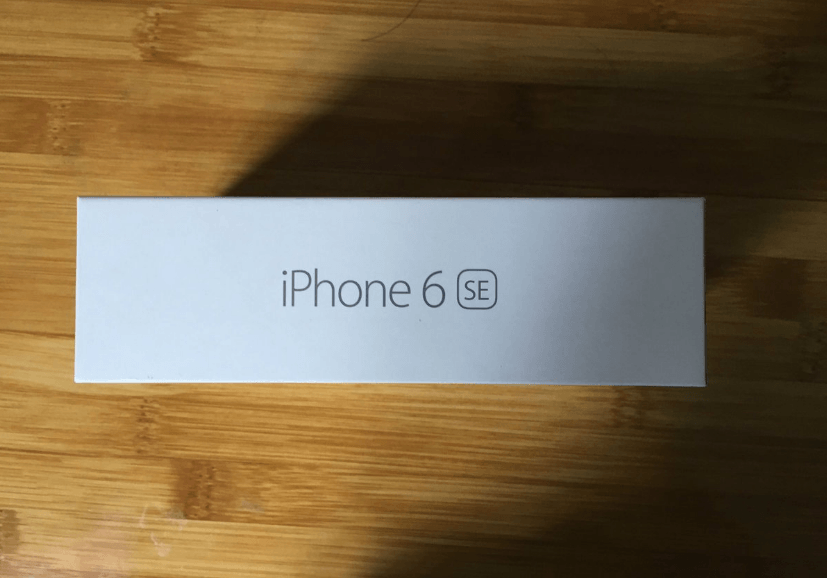 iPhone 6 SE packaging