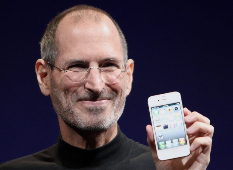 steve jobs holiding iPhone