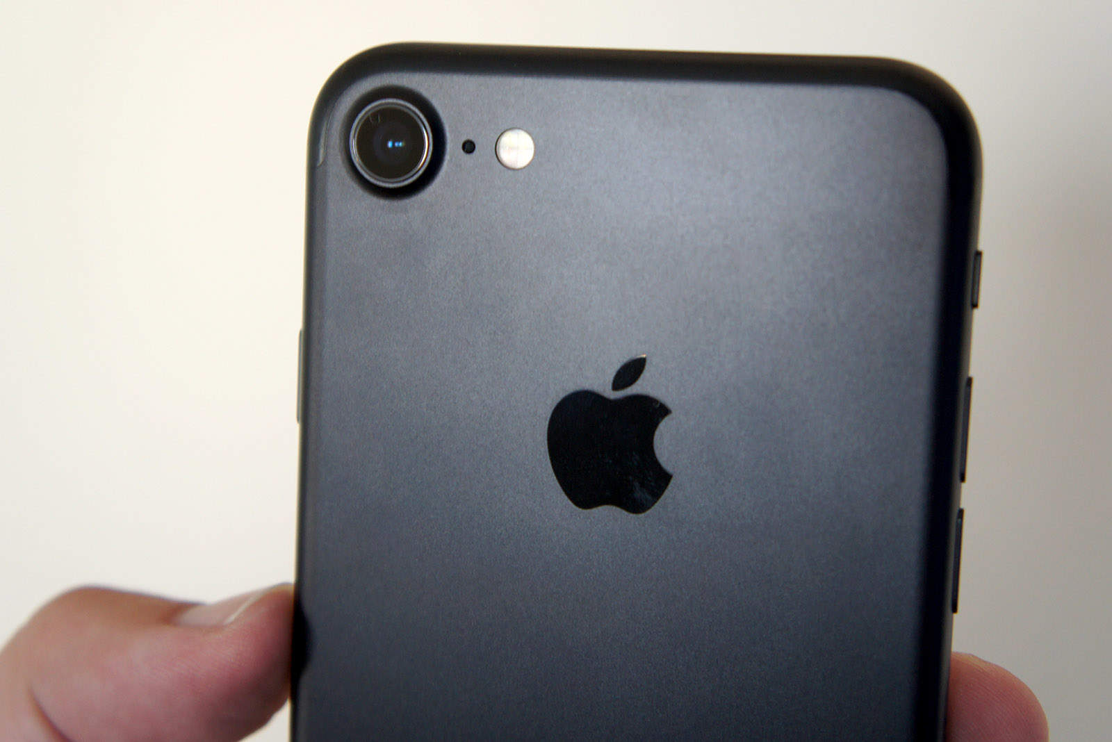iPhone 7 iSight camera