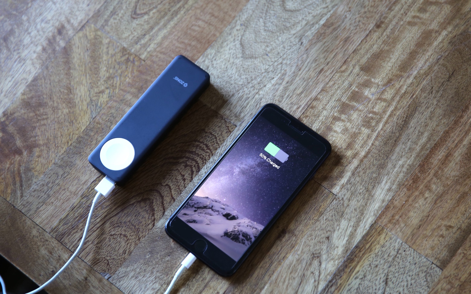 Recharge your Apple Watch & iPhone with this compact 2in1 battery