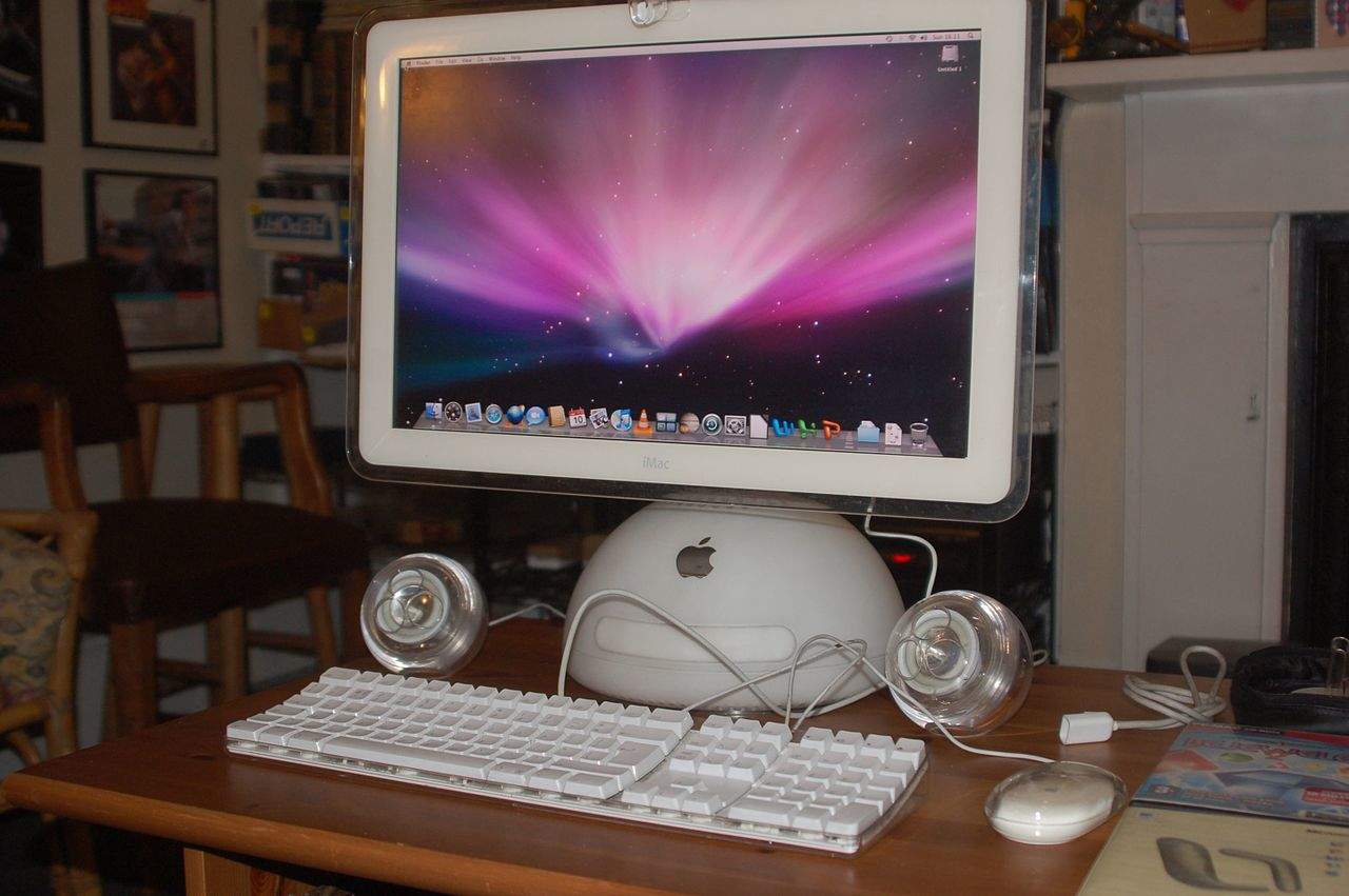 Apple's 20-inch iMac G4 in all its glory.