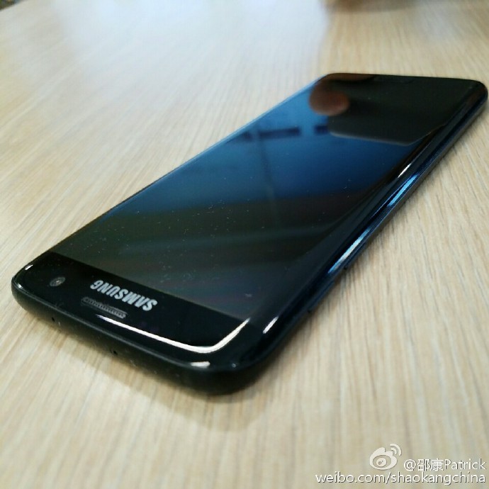 jet black Galaxy S7