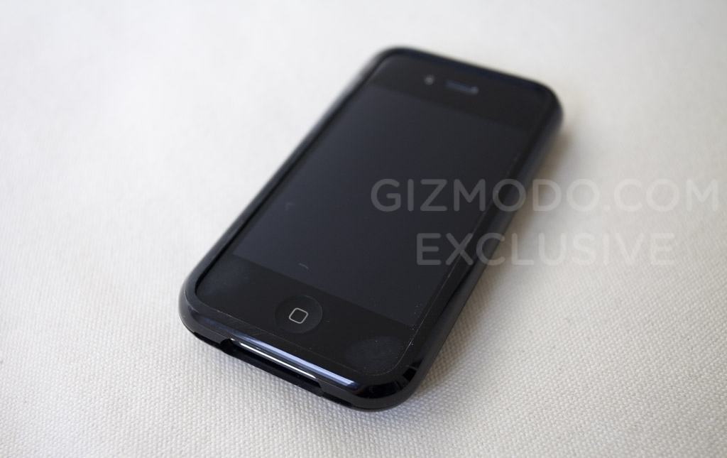 Gizmodo buys iPhone 4 prototype