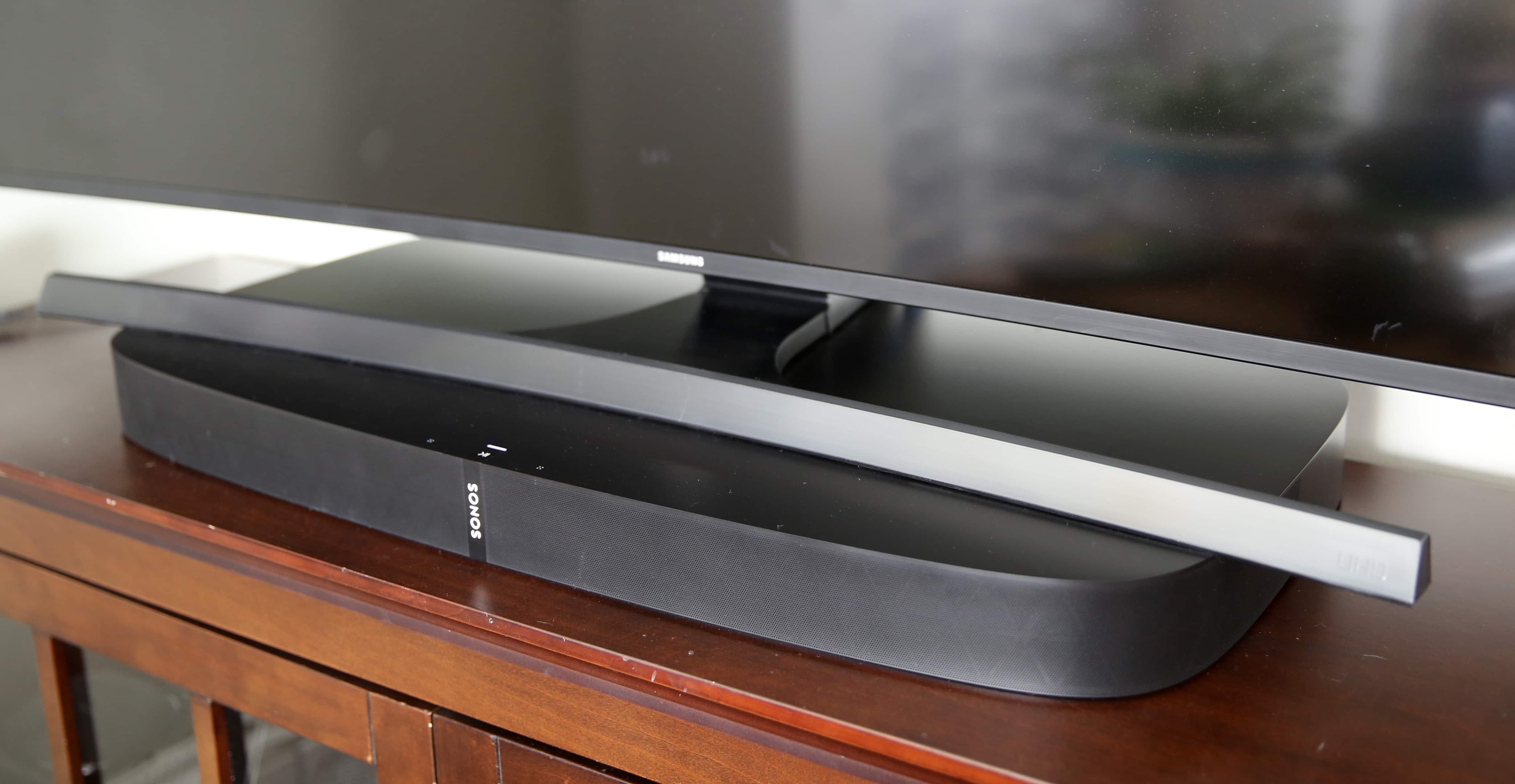 Nabo Dedicación álbum de recortes Sonos Playbase review: This Sonos home theater speaker is skinny but can  make a noise