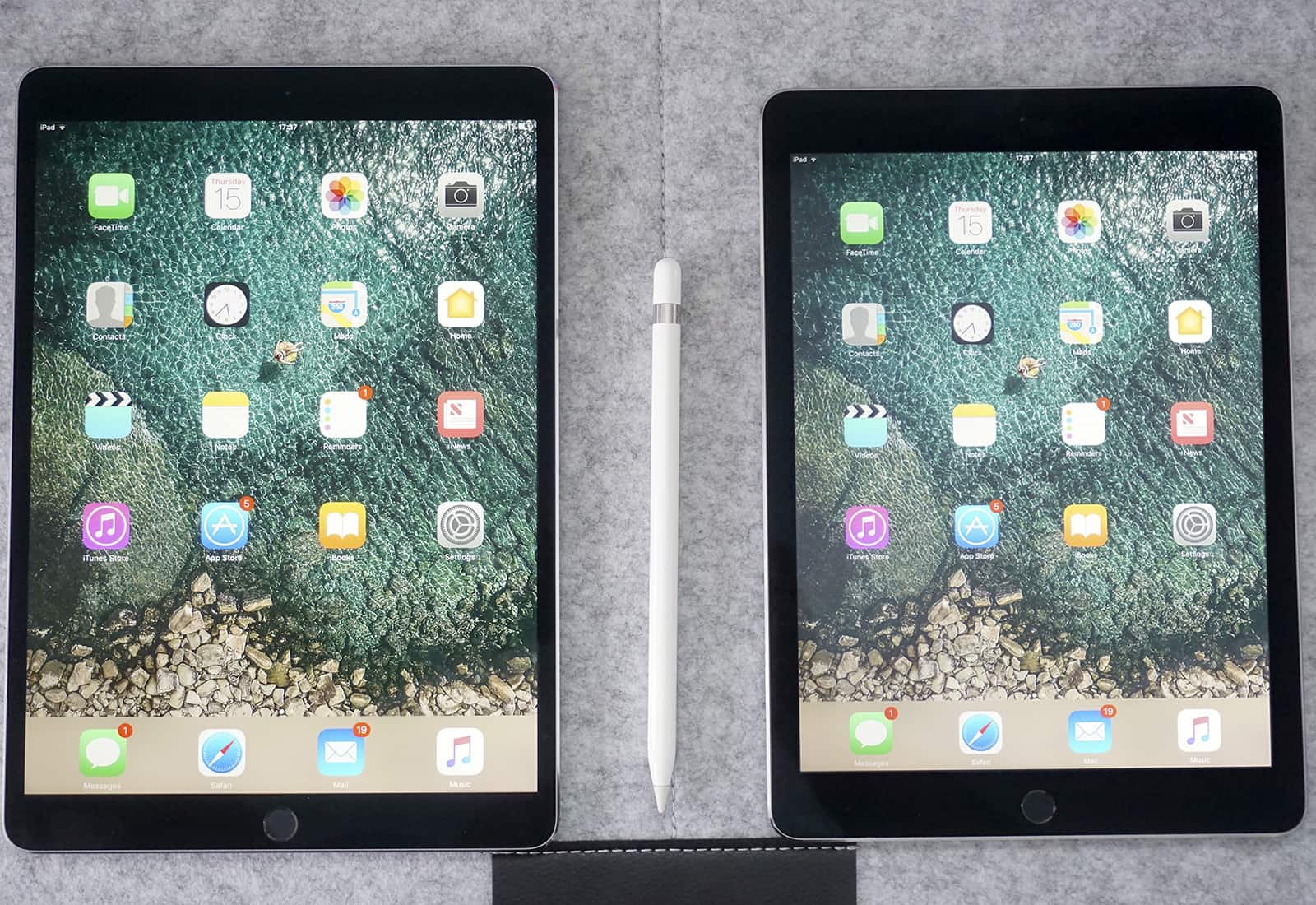 The 10.5-inch iPad Pro (left) versus the 9.7-inch model.