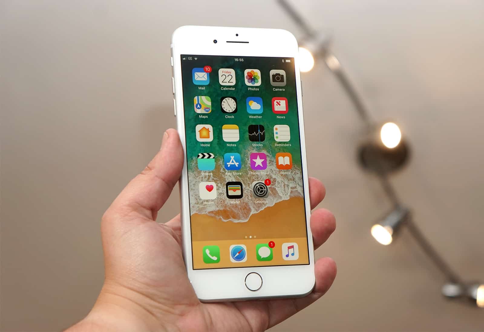 Версия айфона 8 плюс. Iphone 8 plus gold. Iphone 8 plus 64gb. Iphone iphone 8 plus. Iphone 8 plus.