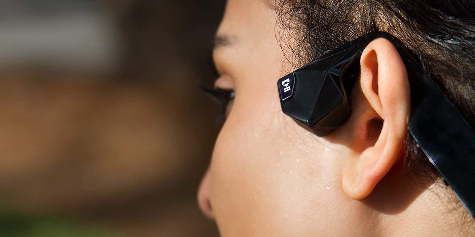 These bone-conduction headphones might be the future of personal audio.