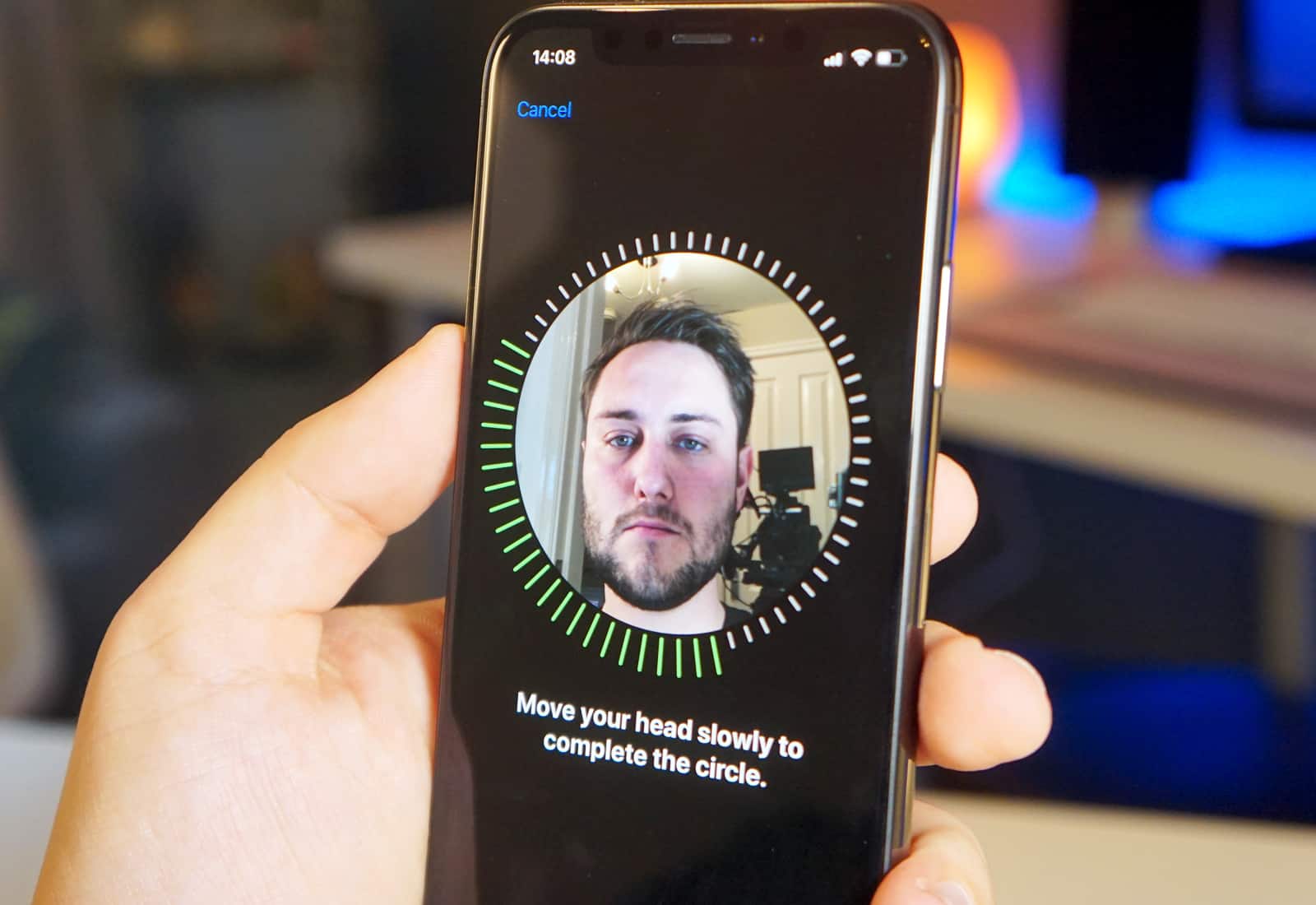 Face ID can now recognize a second person 
