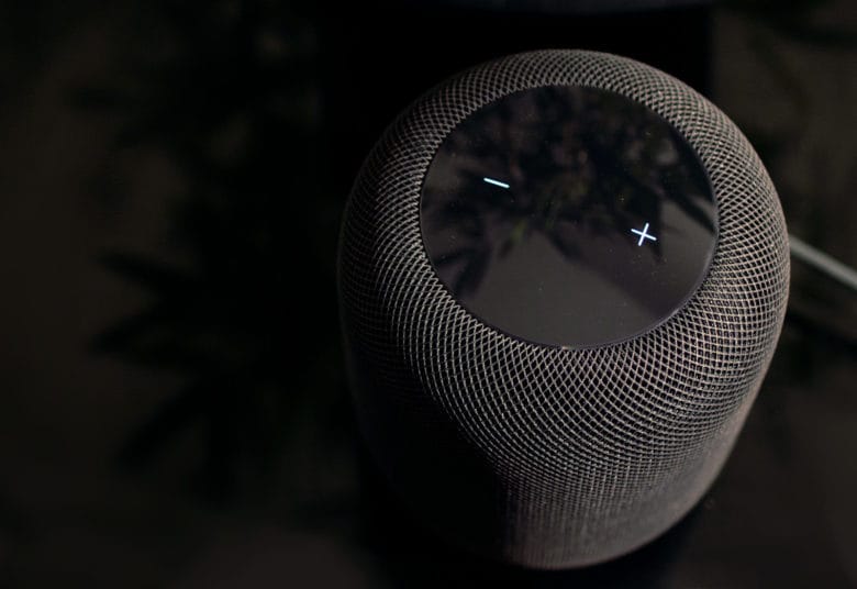 Apple HomePod volume controls