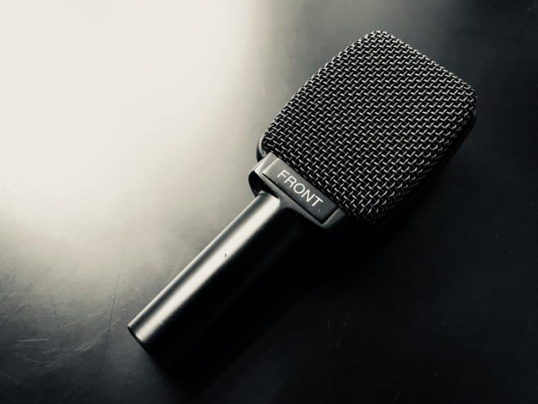 facebook eavesdropping microphone