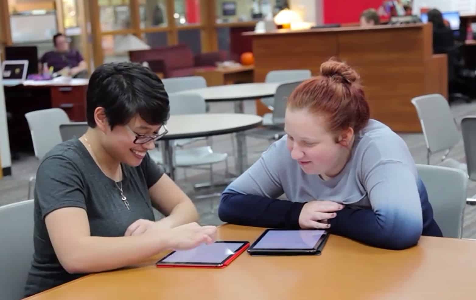 Students at Maryville University use iPads