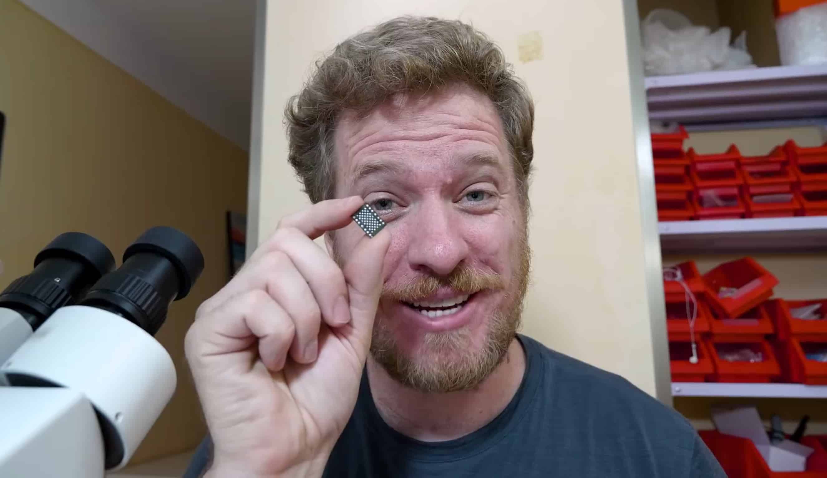 Put this iPhone memory chip into a USB drive